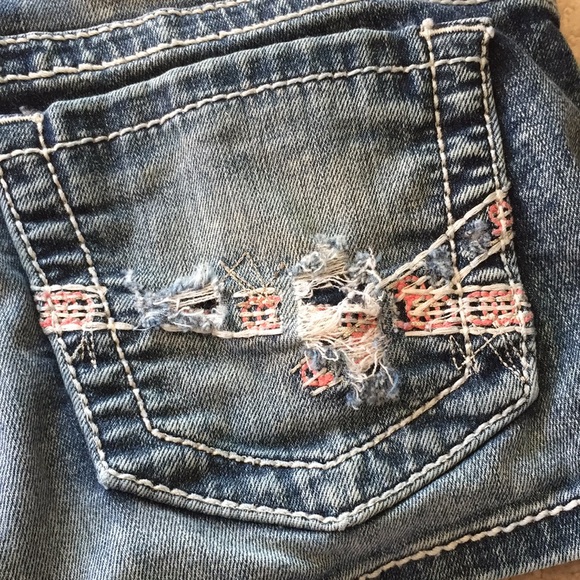 BKE Stella shorts - Picture 4 of 8